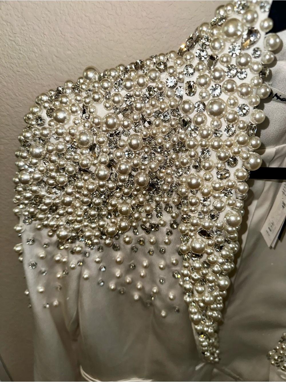 Alice + Olivia Ivory Pearl & Crystal Embellished Blazer Jacket - Picture 3 of 16